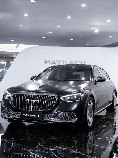 重庆130岚图汽车的售后服务让用户无忧出行，迈巴赫未来的豪华车趋势